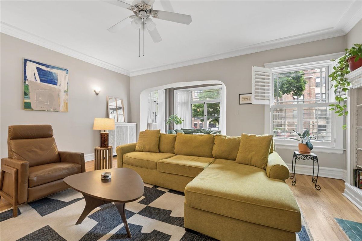 5522 S Everett Avenue #1, Chicago, IL 60637 — kitchen view