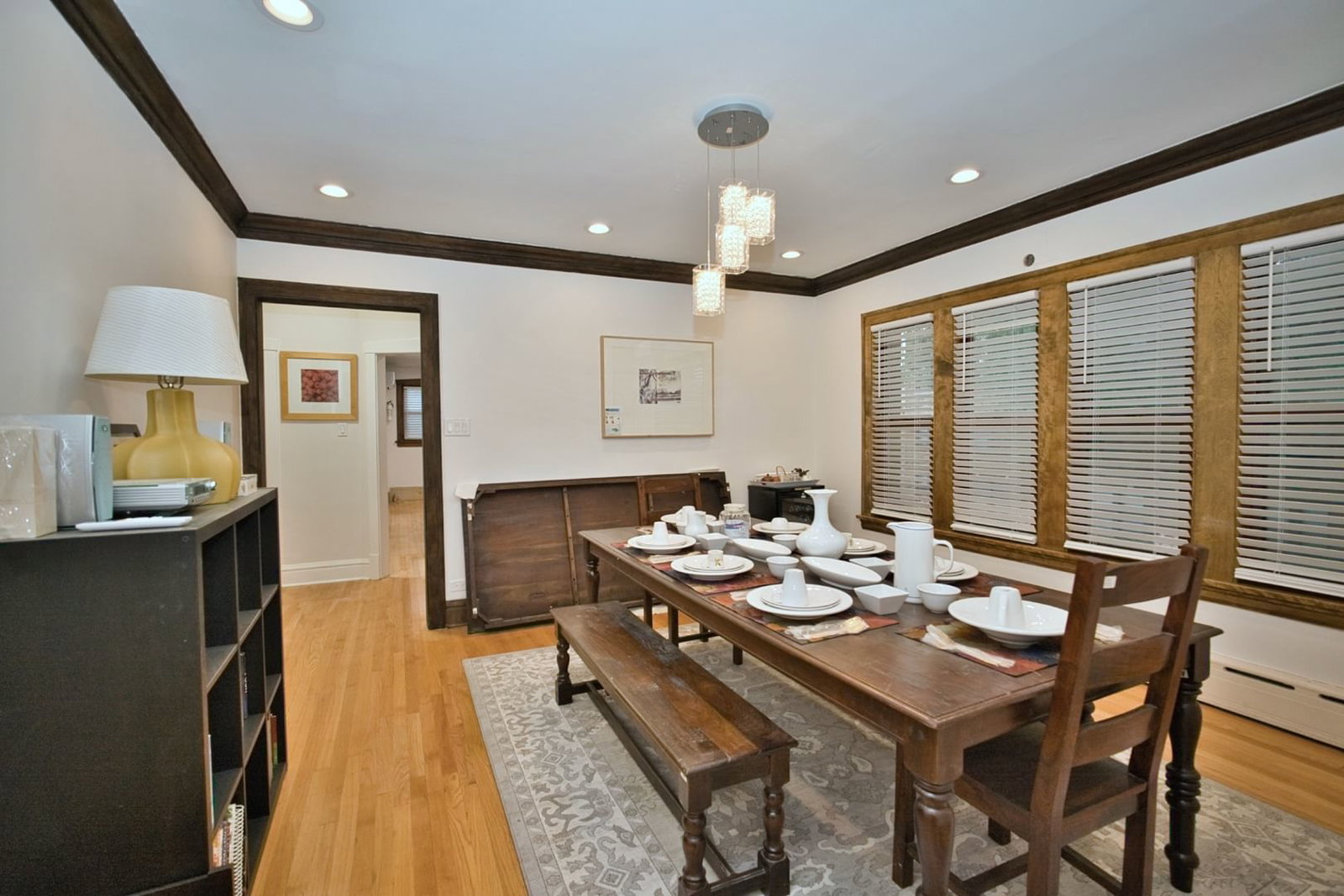 2437 W North Shore Avenue #2, Chicago, IL 60645 — kitchen view