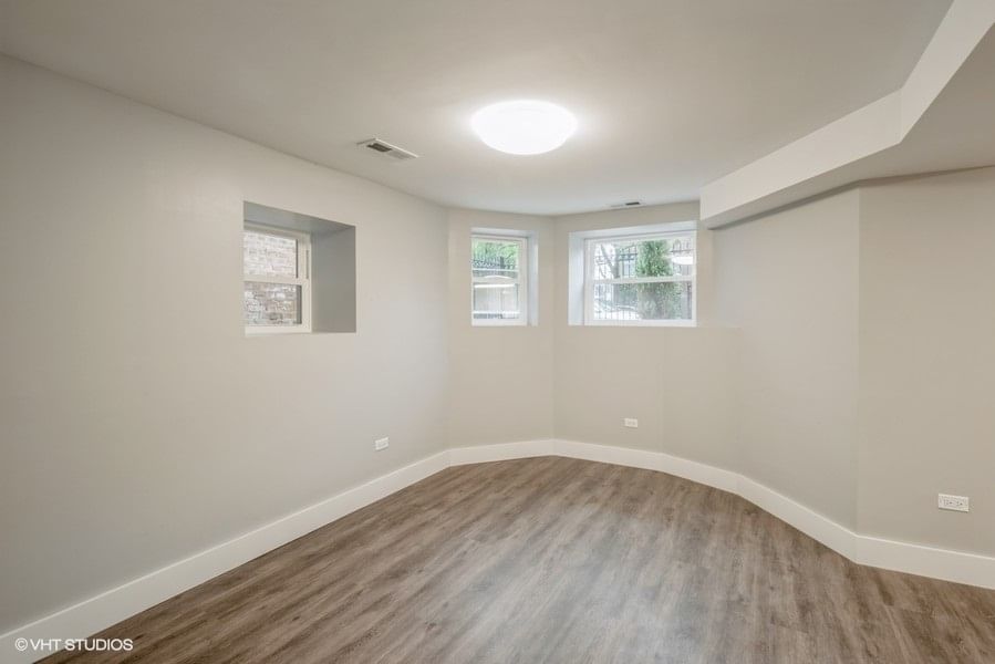 4941 S Champlain Avenue #4F, Chicago, IL 60615 — exterior view
