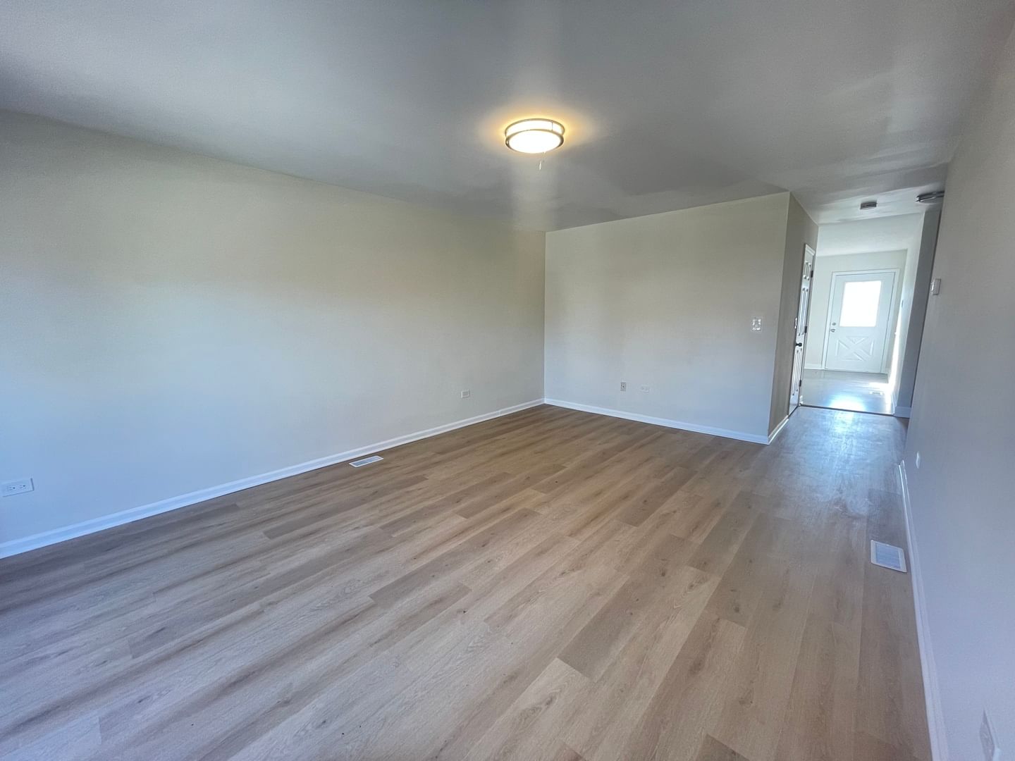 8312 S Phillips Avenue, Chicago, IL 60617 — exterior view