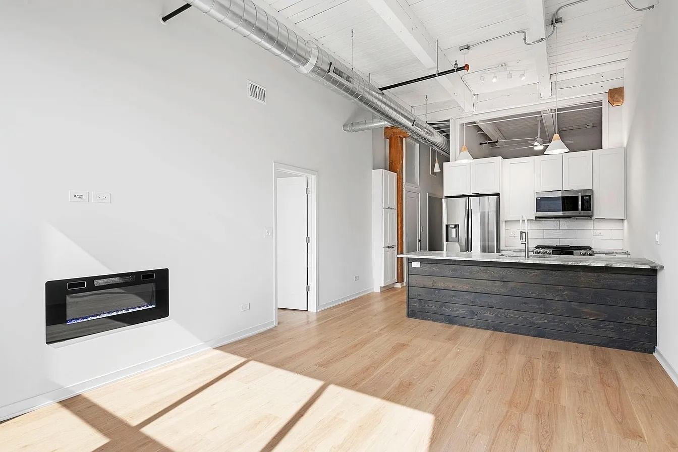 209 N Morgan Street #302, Chicago, IL 60607 — exterior view