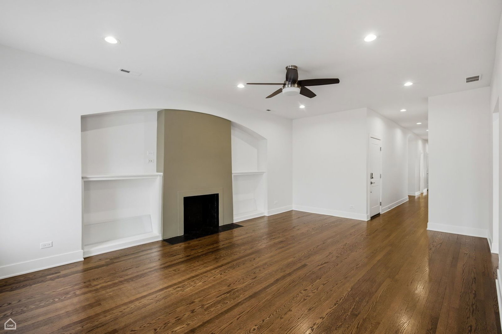 6914 N Sheridan Road #1, Chicago, IL 60626 — kitchen view