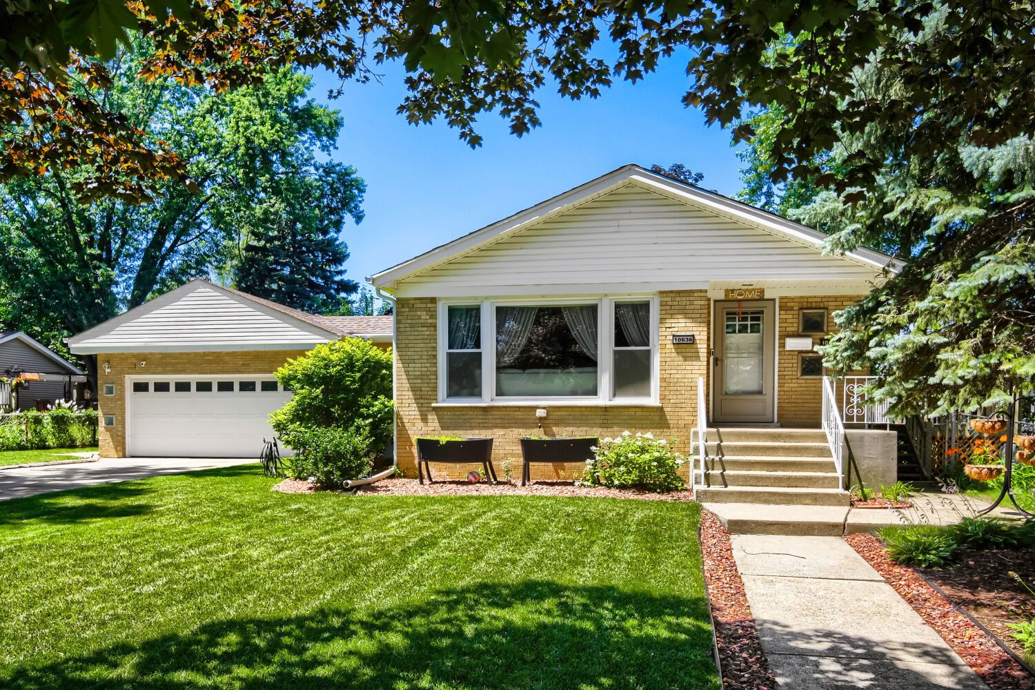 10636 Mason Avenue, Chicago Ridge, IL 60415 — exterior view