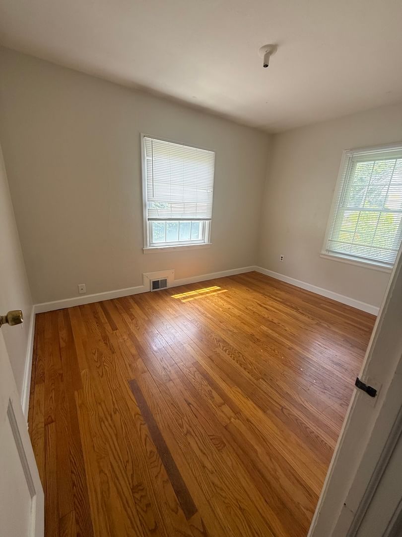 514 W 30th Street, Davenport, IA 52803 — kitchen view