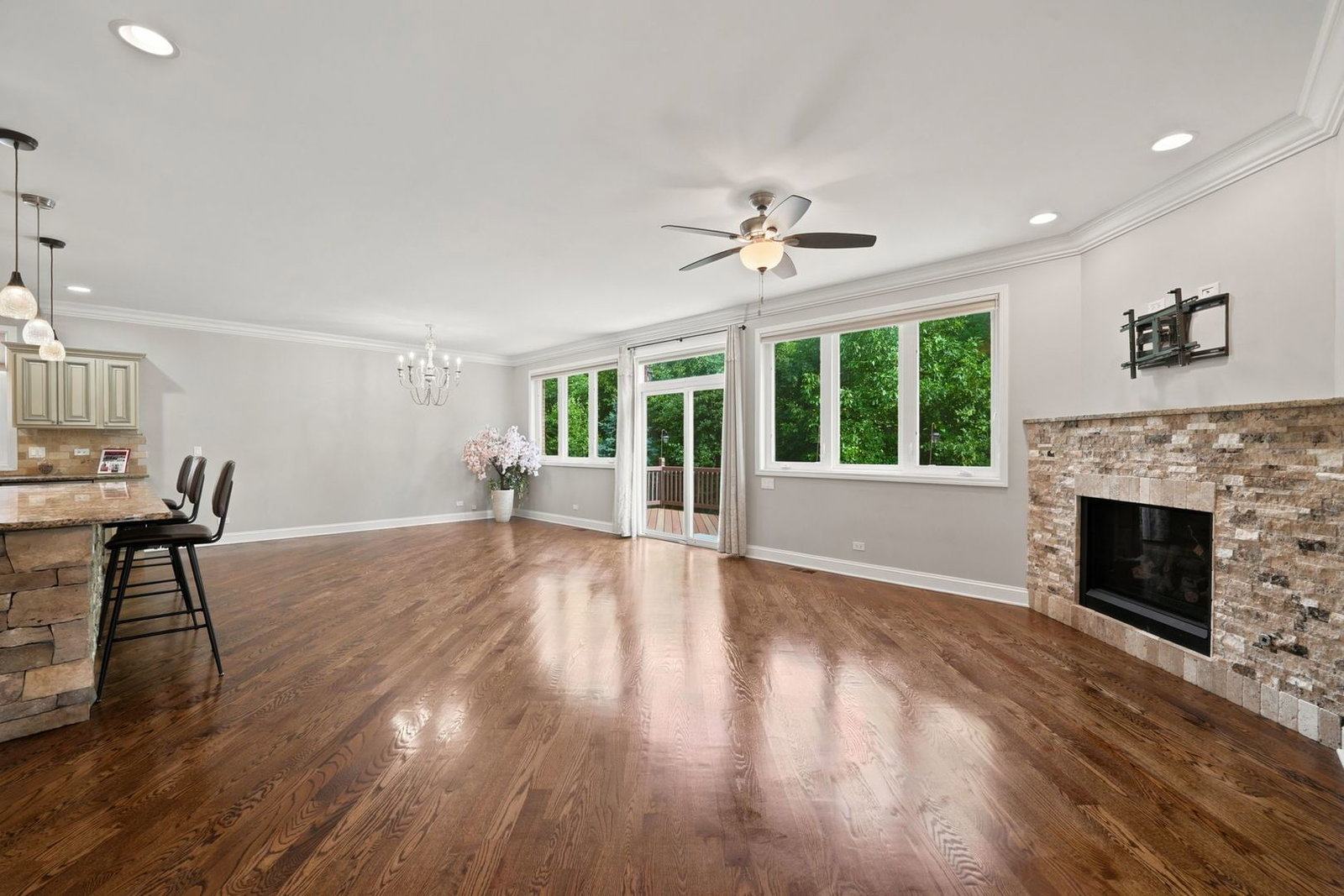 388 Preserve Lane, Wood Dale, IL 60191 — kitchen view