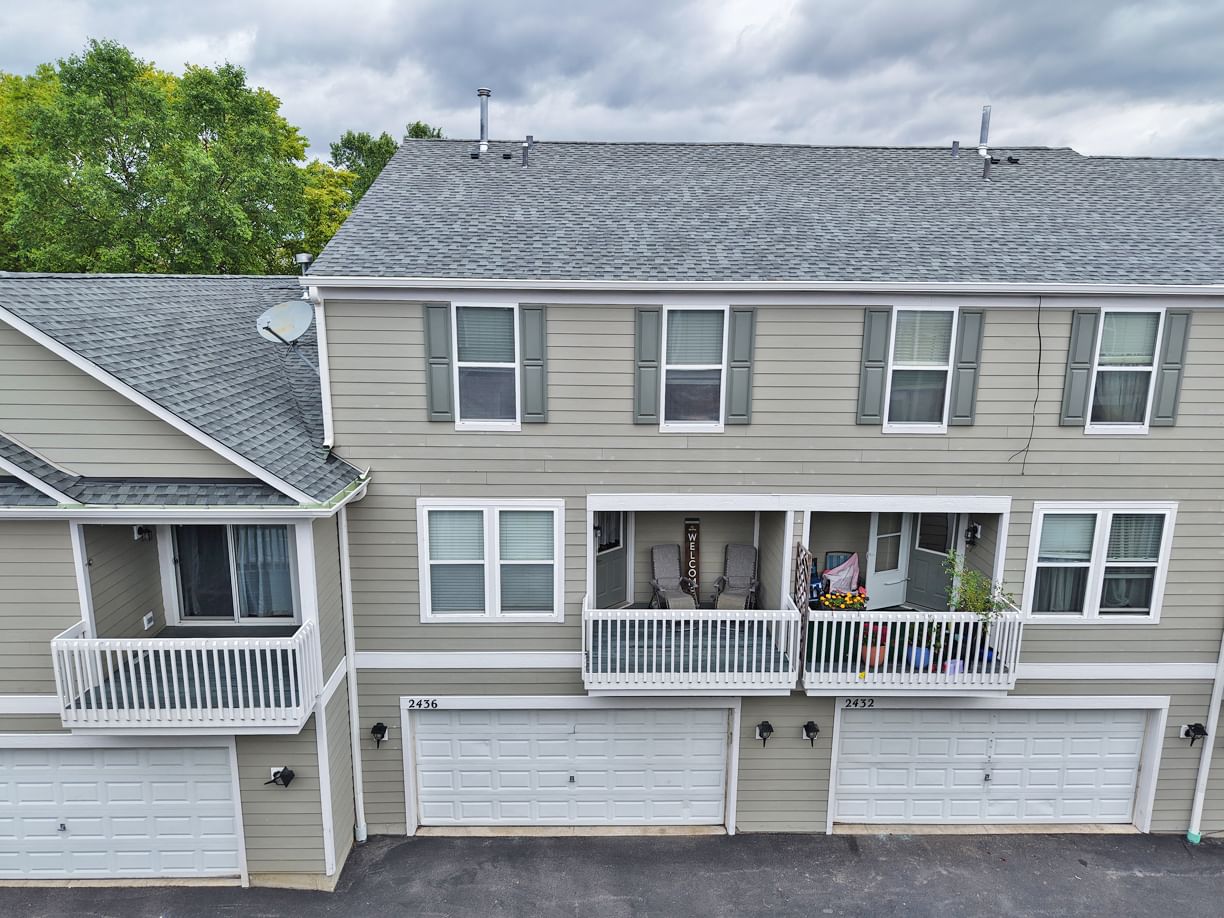 2436 Emily Lane, Elgin, IL 60123 — kitchen view