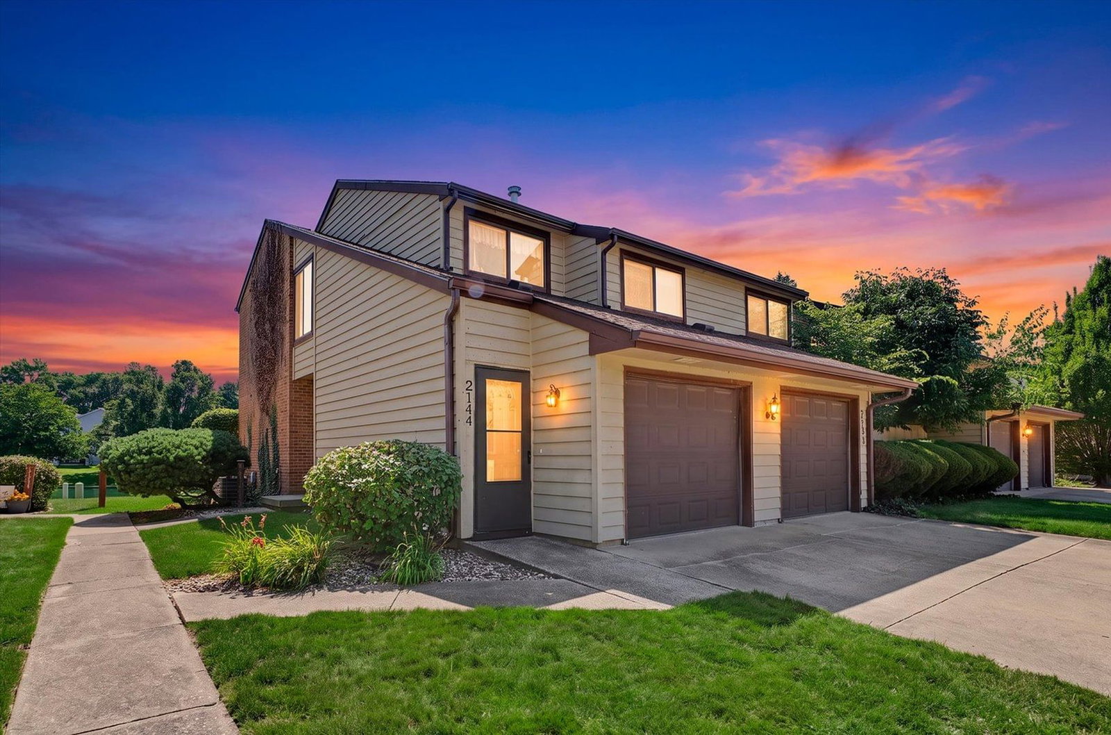 2142 Harbortown Circle #2142, Champaign, IL 61821 — exterior view
