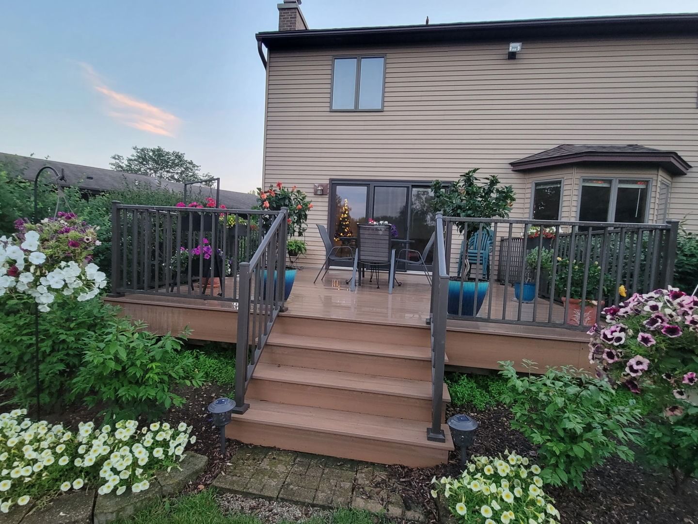 36 Crofton Court, Oswego, IL 60543 — exterior view