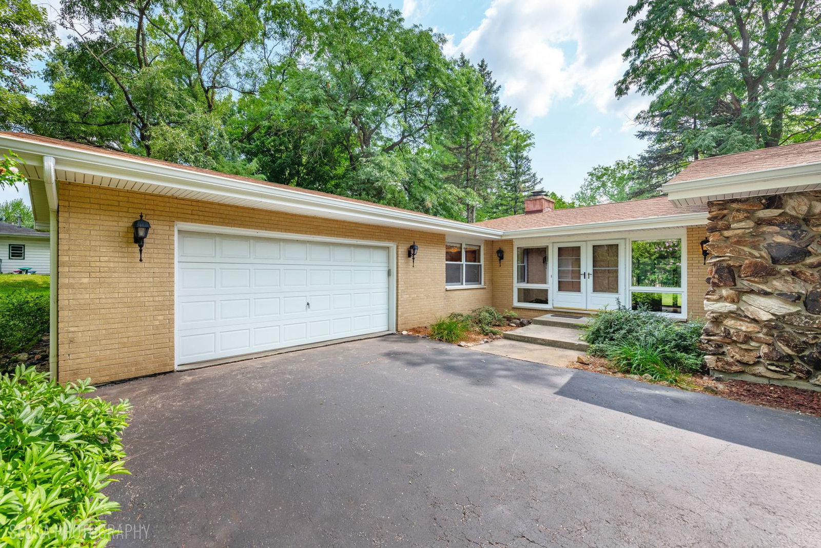 36461 N US Highway 45 , Lake Villa, IL 60046 — exterior view