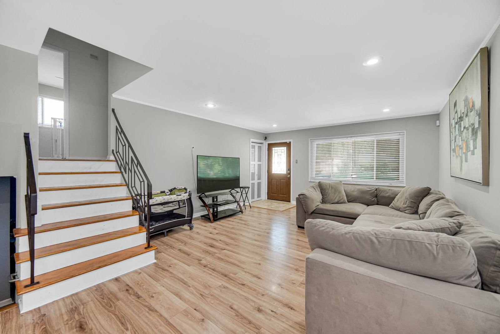 199 Westwood Drive, Park Forest, IL 60466 — kitchen view