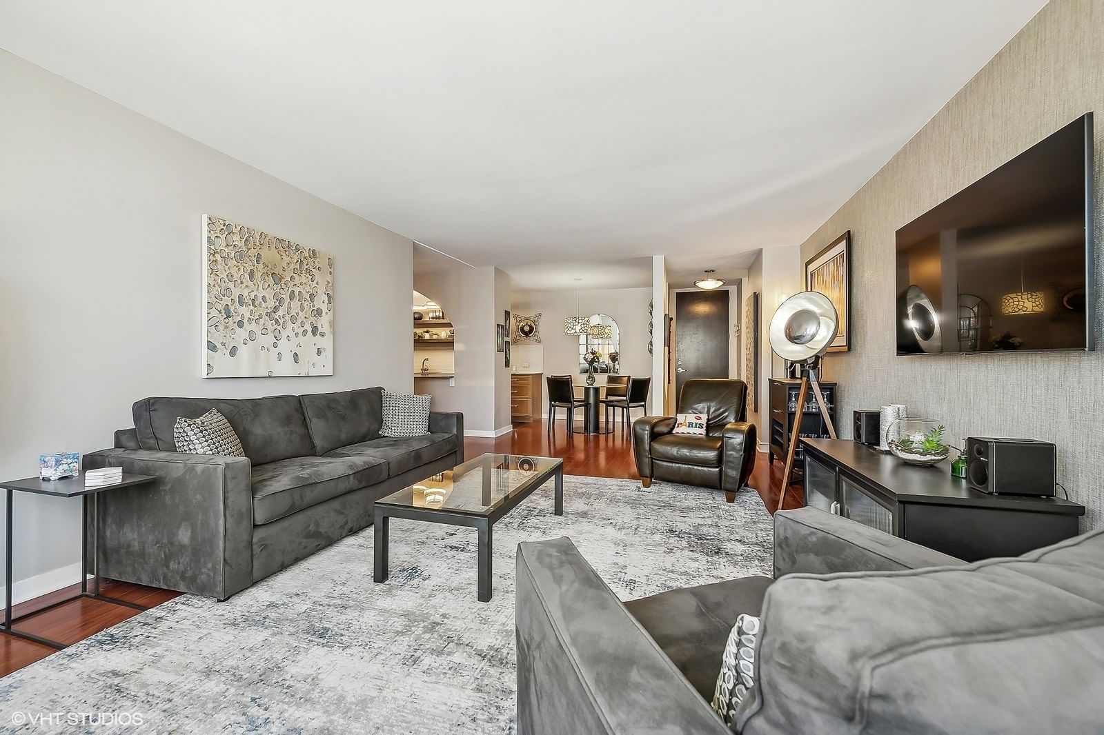 535 N MICHIGAN Avenue #2614, Chicago, IL 60611 — kitchen view