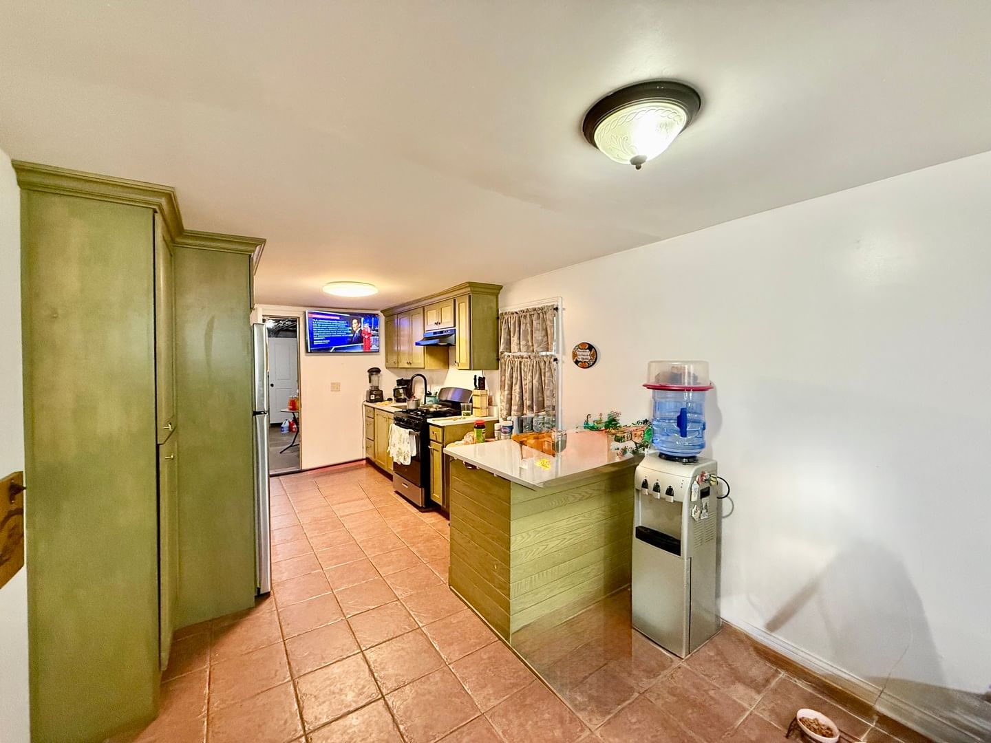2012 W 21st Place, Chicago, IL 60608 — kitchen view