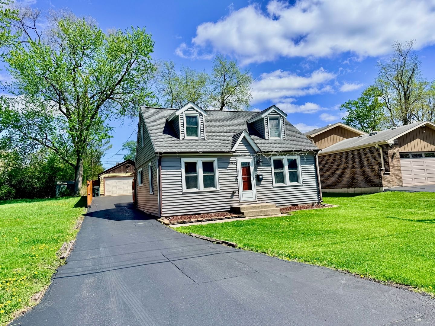 11709 S Hamlin Avenue, Alsip, IL 60803 — exterior view