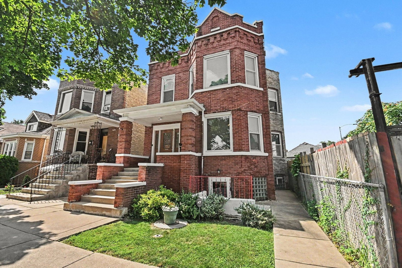 5171 W Bloomingdale Avenue, Chicago, IL 60639 — exterior view