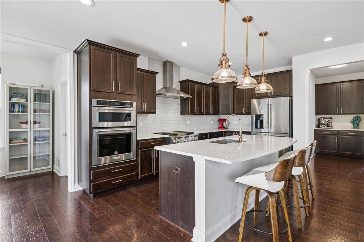 4327 Plantree Road, Naperville, IL 60564 — kitchen view