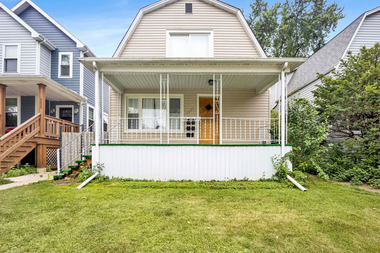 5037 W Winona Street, Chicago, IL 60630 — exterior view