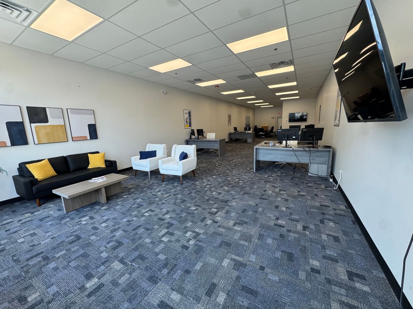 4583 State Route 71 Highway, Oswego, IL 60543 — living view