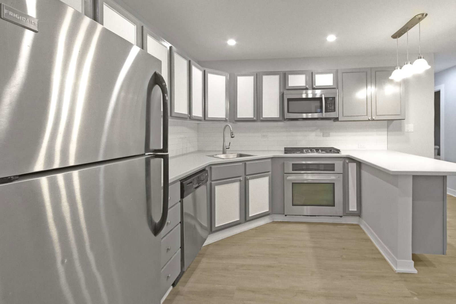 22339 Strassburg Avenue, Sauk Village, IL 60411 — kitchen view