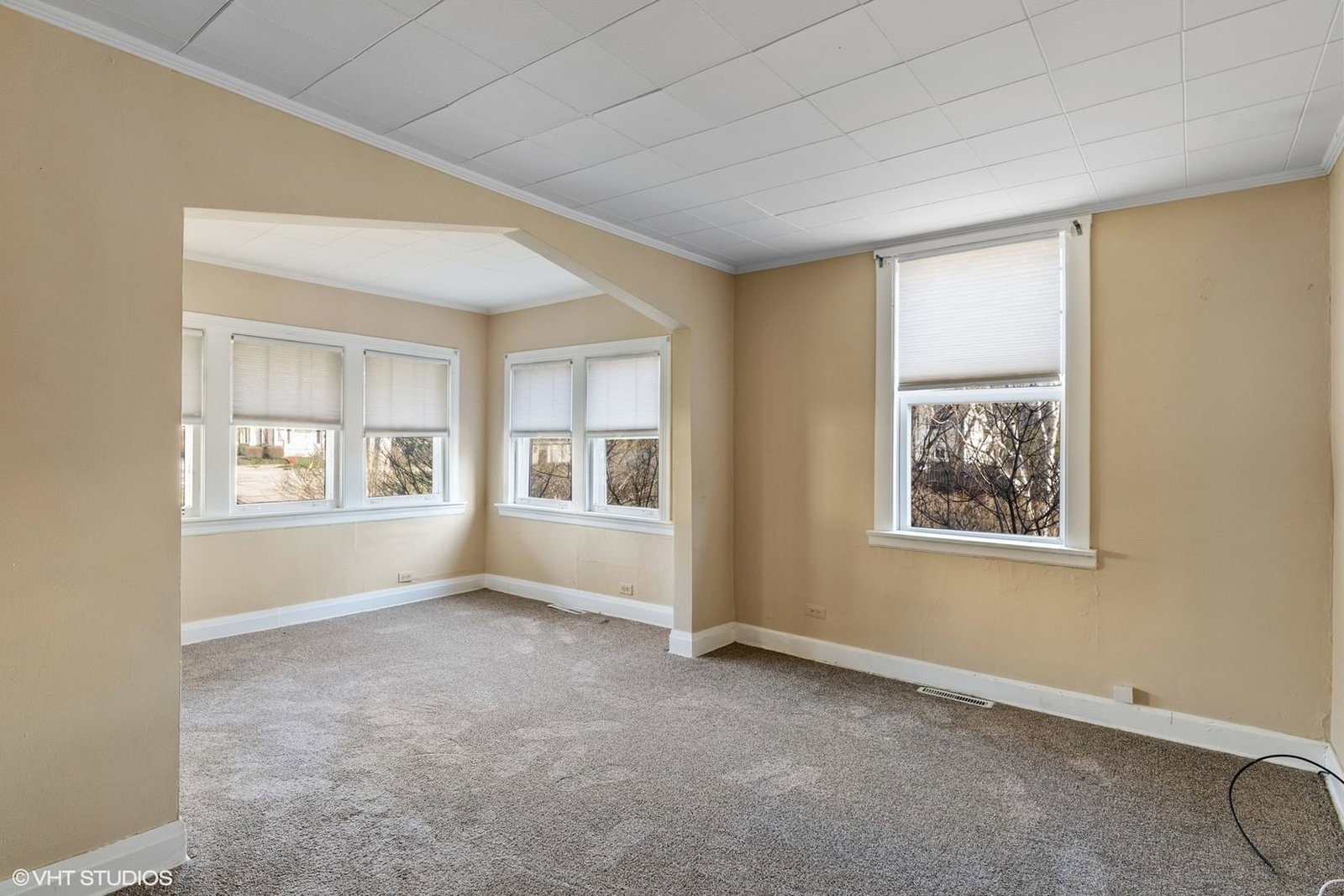 130 4th Street, Libertyville, IL 60048 — living view