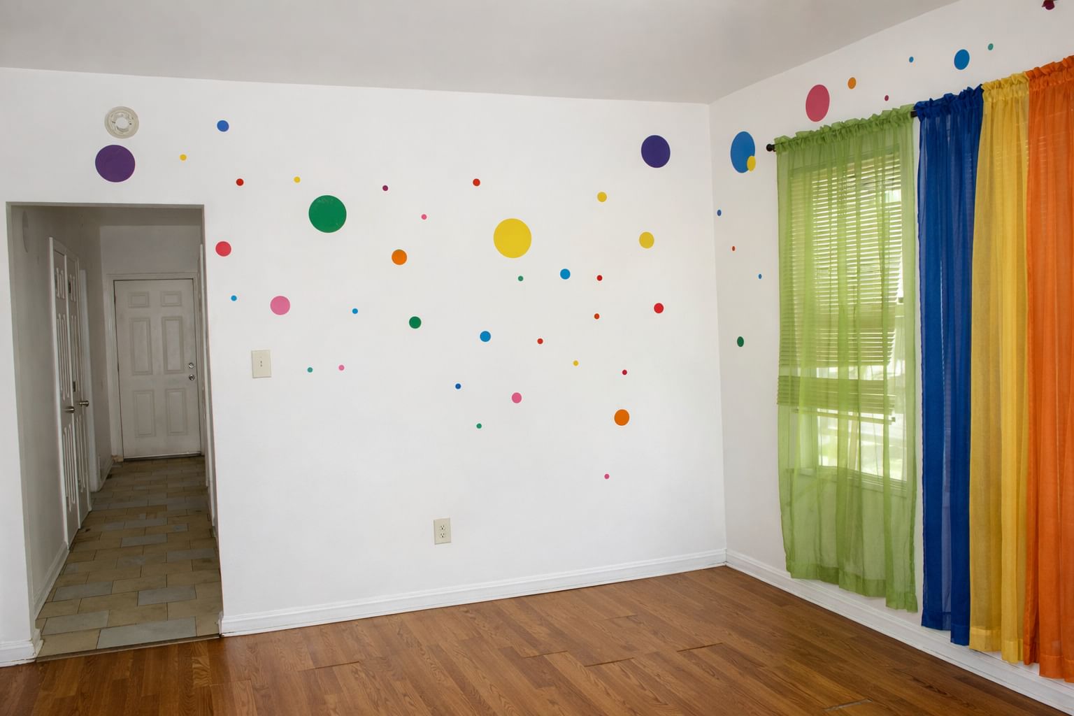 7529 S EMERALD Avenue, Chicago, IL 60620 — living view