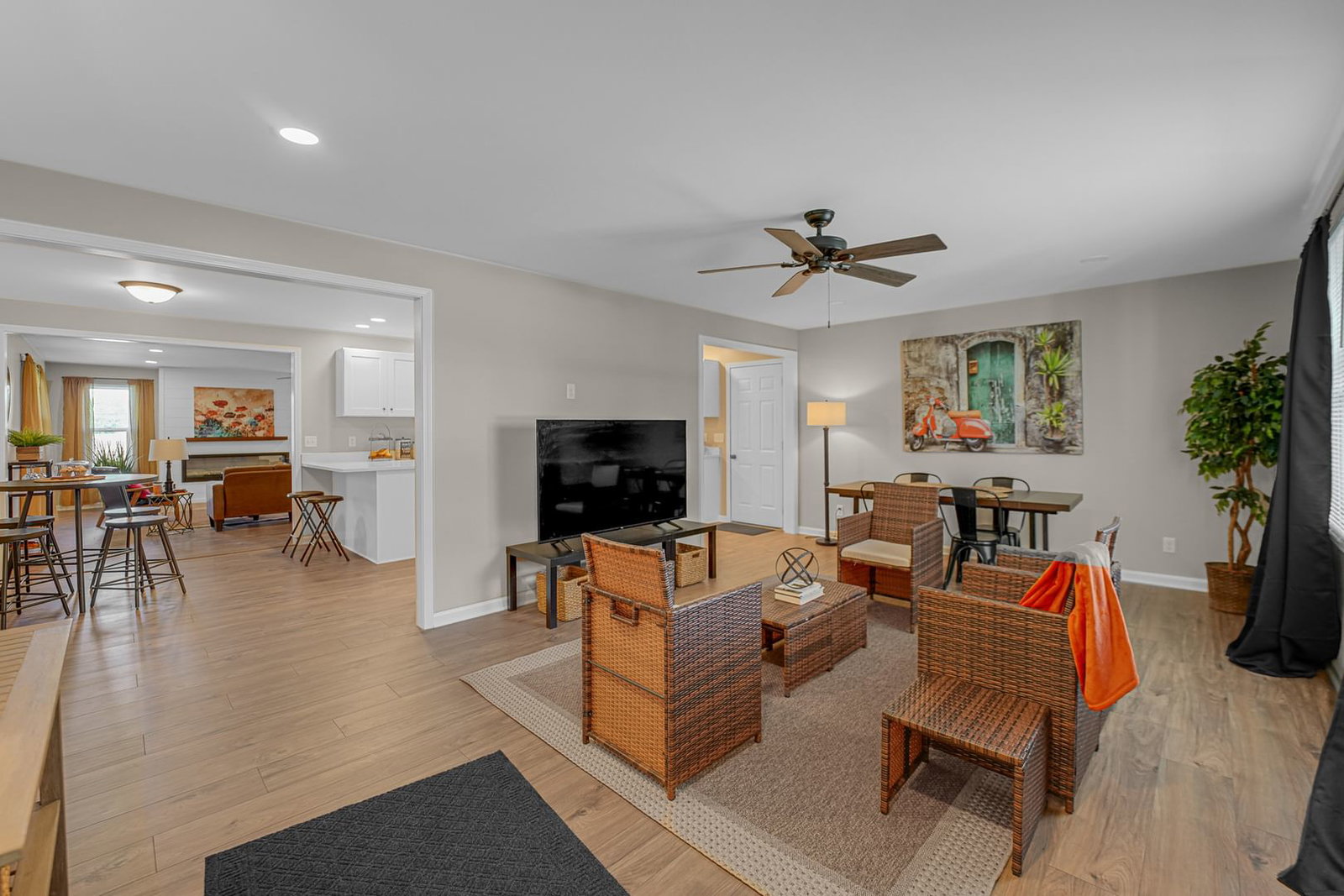 12155 E GREGG Boulevard, Momence, IL 60954 — exterior view