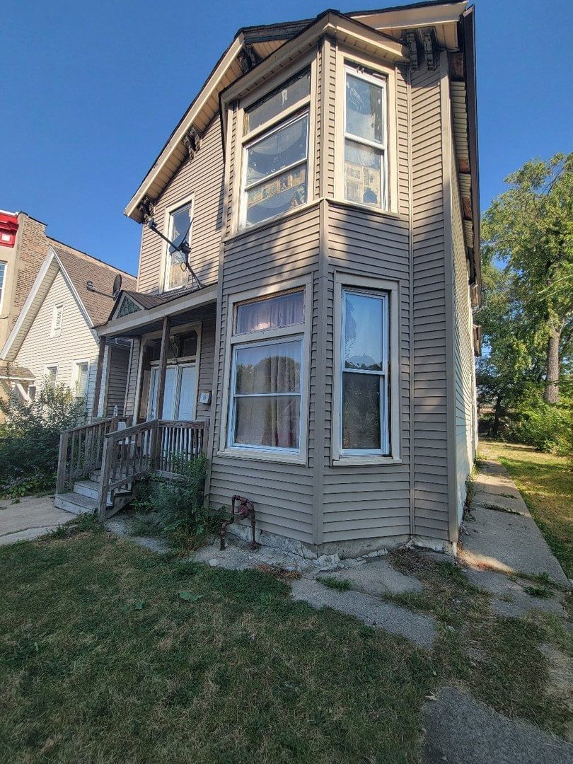 4224 W Maypole Avenue, Chicago, IL 60624 — exterior view