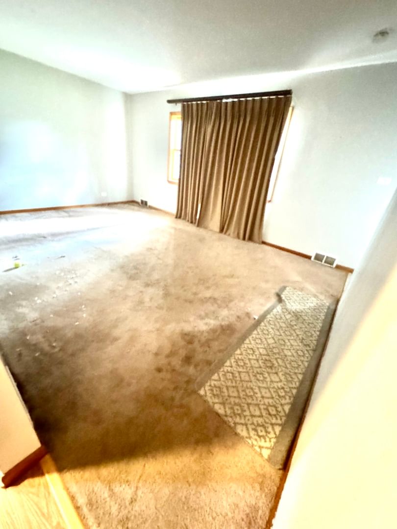 927 S Stough Street, Hinsdale, IL 60521 — living view