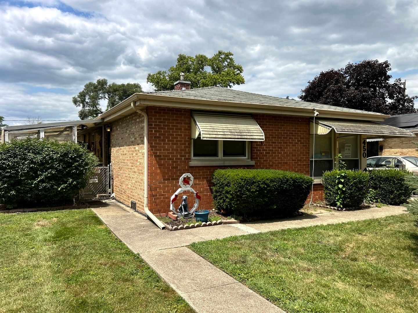 450 Hyde Park Avenue, Hillside, IL 60162 — exterior view