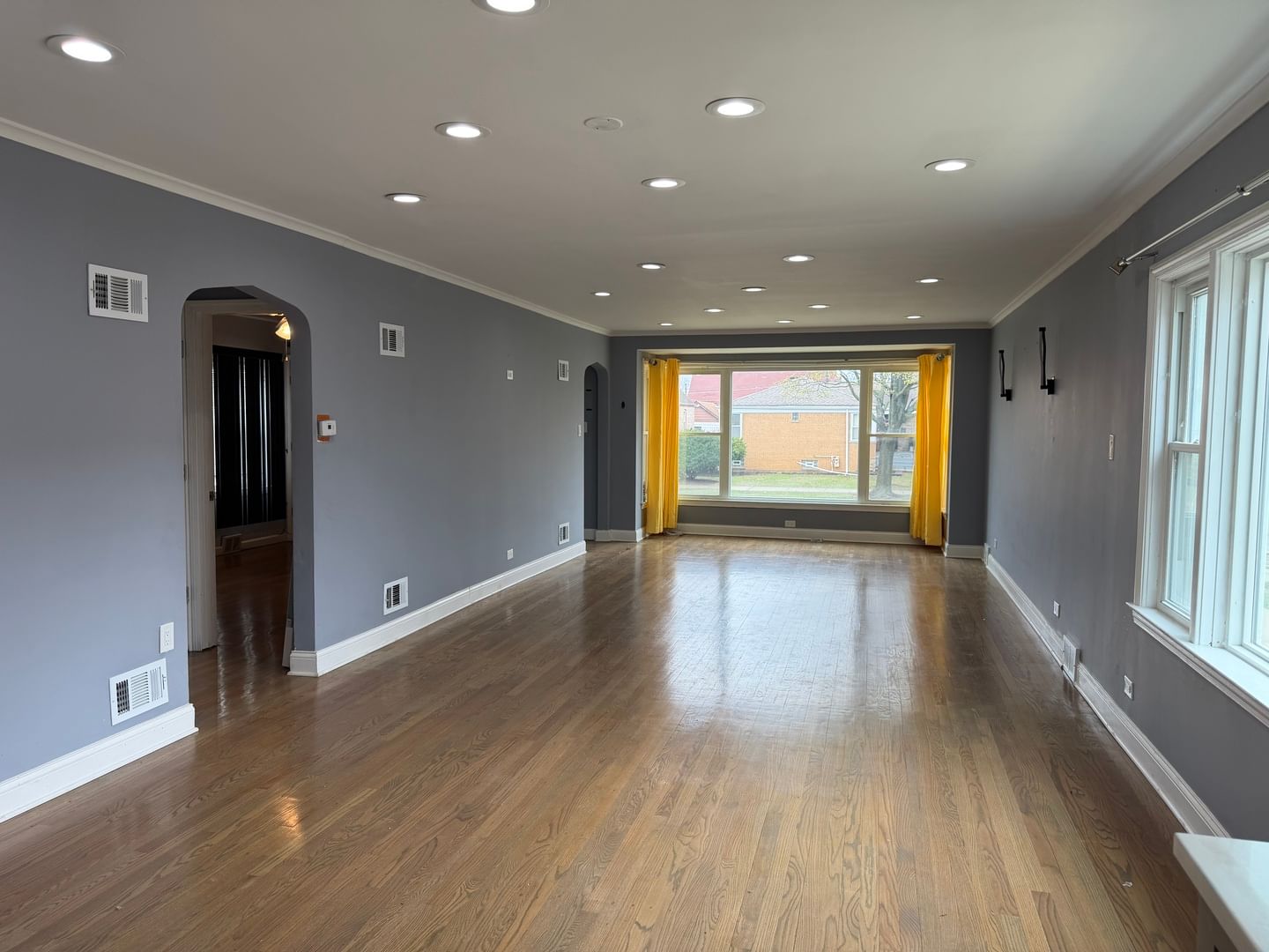8201 S Homan Avenue, Chicago, IL 60652 — kitchen view