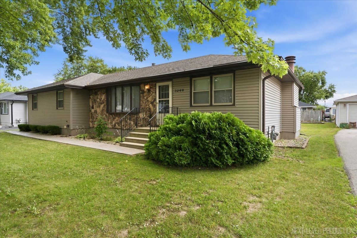 3268 D Hutchison Avenue, Joliet, IL 60431 — exterior view
