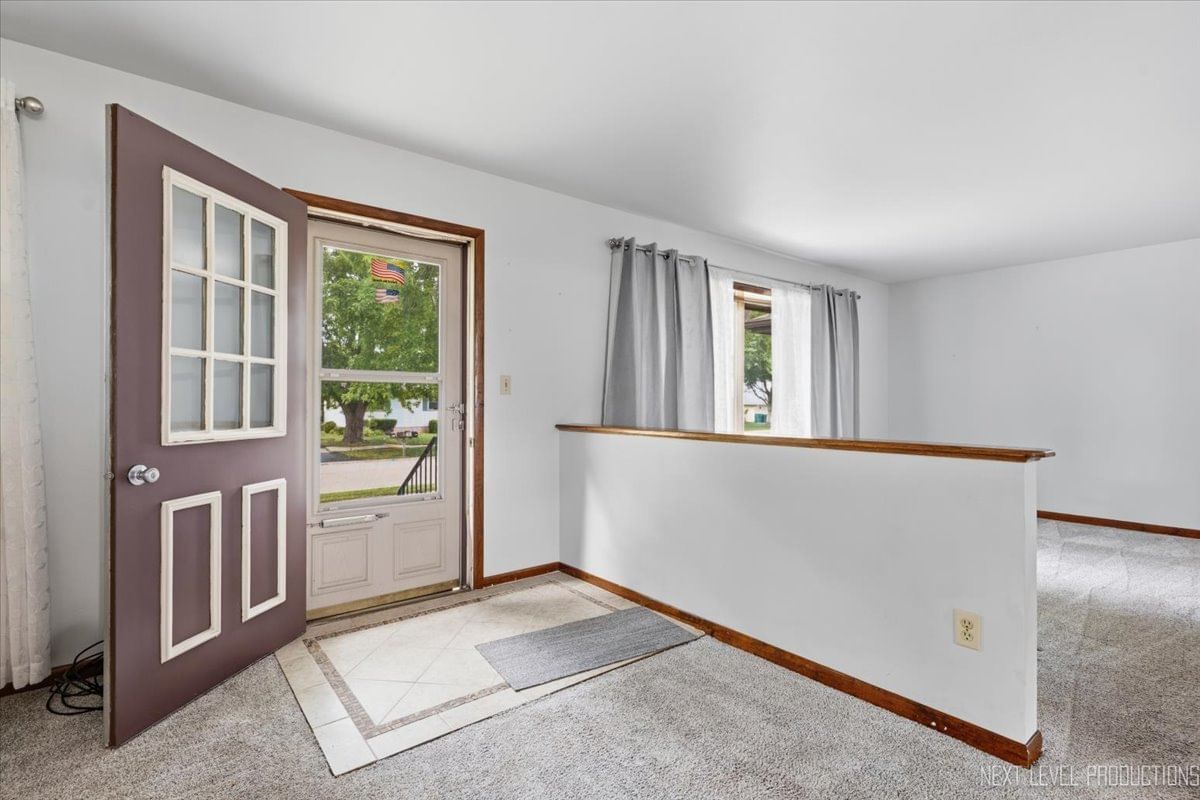 3268 D Hutchison Avenue, Joliet, IL 60431 — exterior view