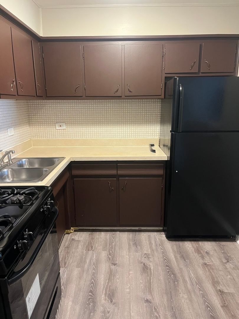8817 S Roberts Road #3, Hickory Hills, IL 60457 — bedrooms view
