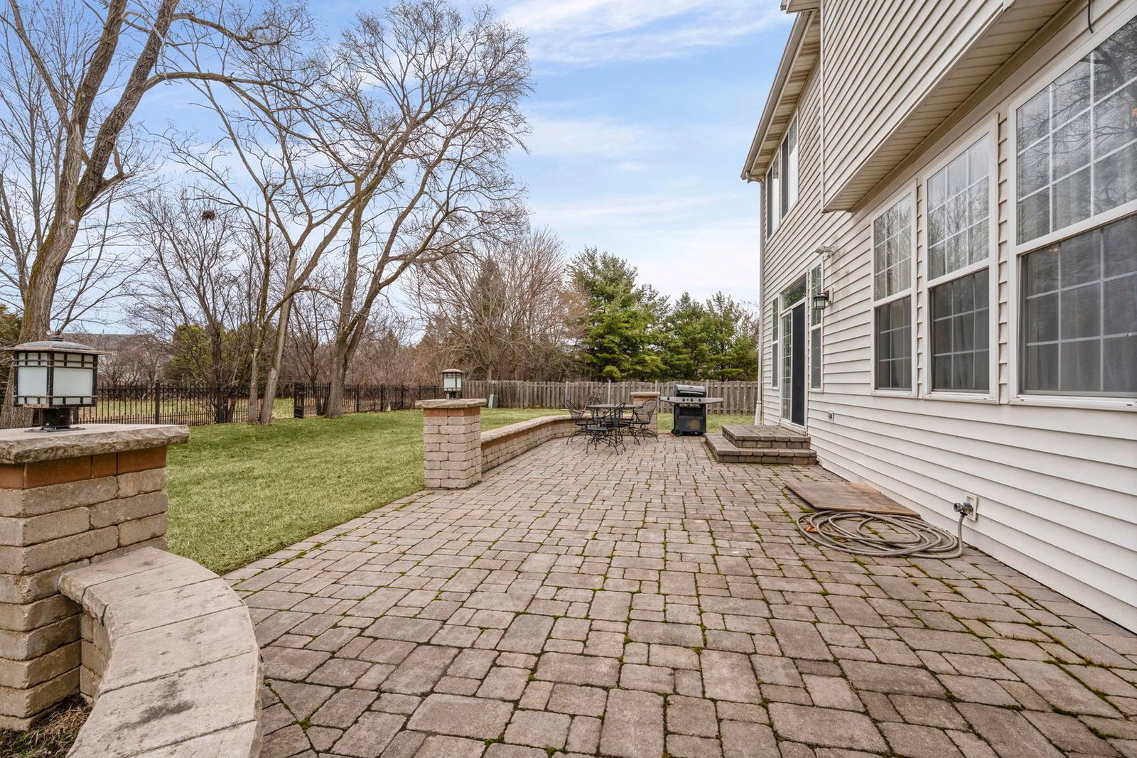 2188 Avalon Drive, Buffalo Grove, IL 60089 — exterior view