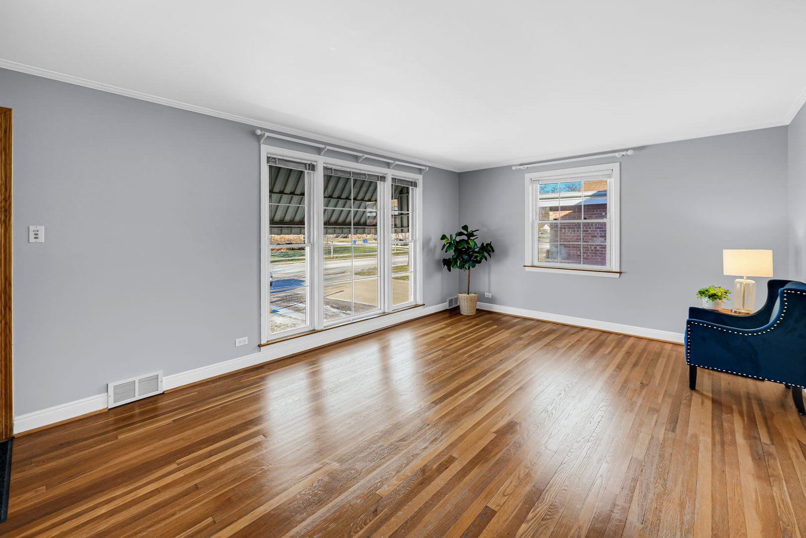 413 S Gilbert Avenue, La Grange, IL 60525 — exterior view