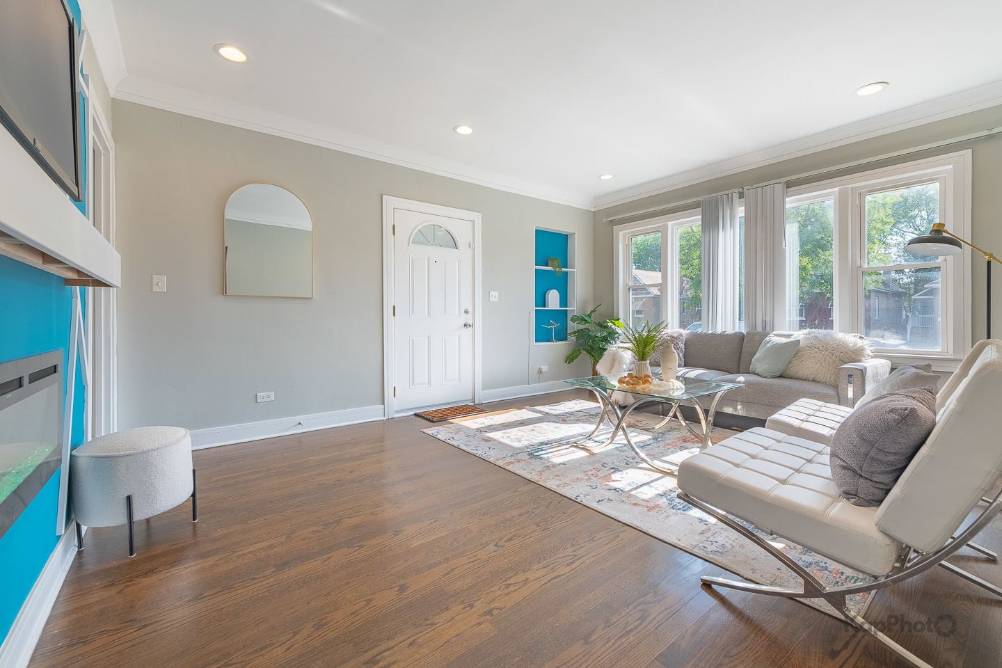 9350 S Manistee Avenue, Chicago, IL 60617 — kitchen view