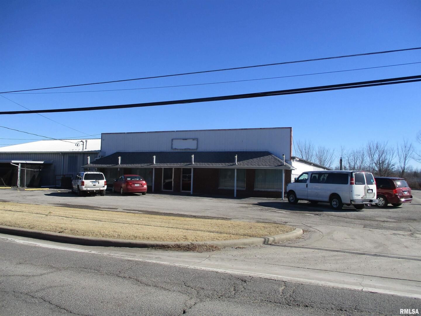1522 N MAIN Street #1, Benton, IL 62812 — exterior view