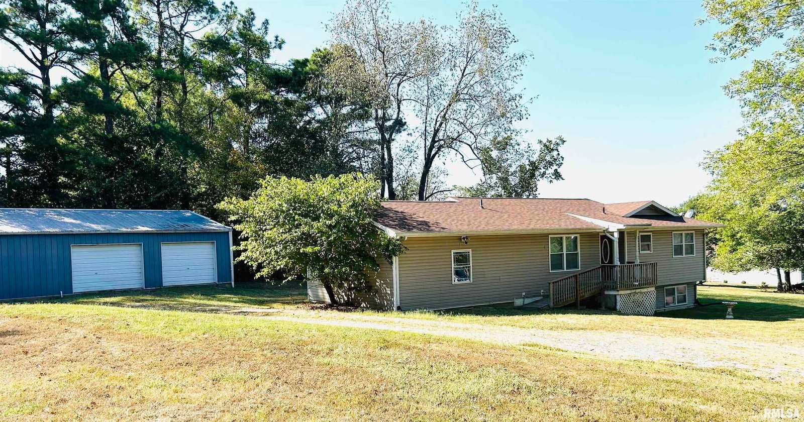 744 Cardinal Rd Road, Carbondale, IL 62901 — exterior view