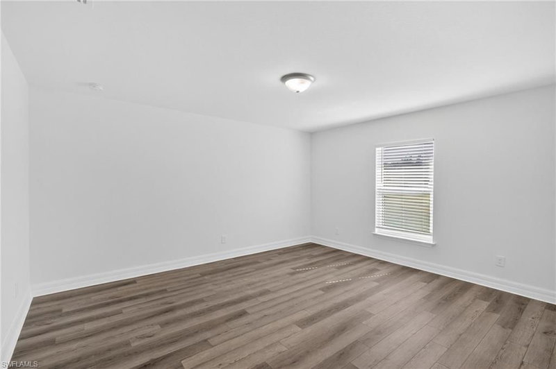 11145 2nd AVE photo 5