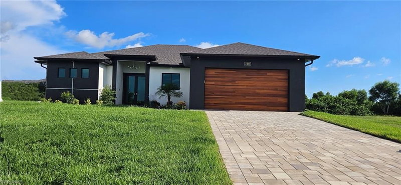 3410 39th LN photo 1
