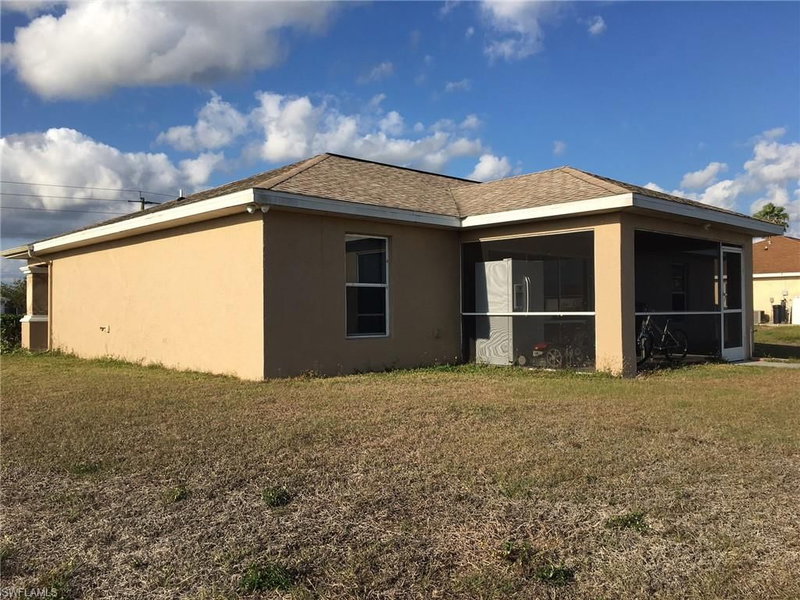 5231 Centennial BLVD photo 3