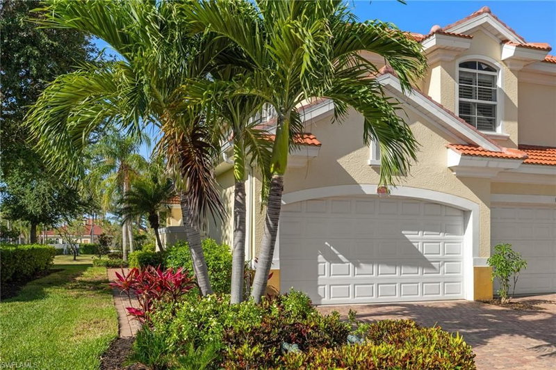 5920 Tarpon Gardens CIR photo 1