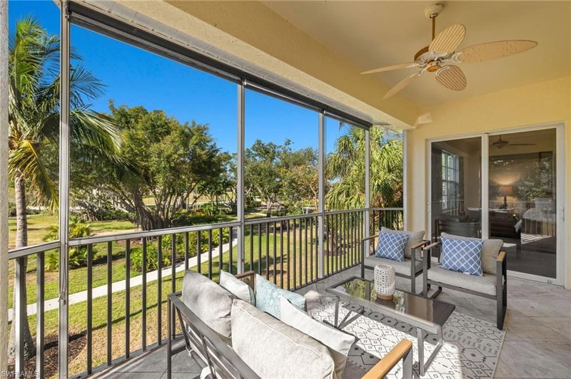 5920 Tarpon Gardens CIR photo 2