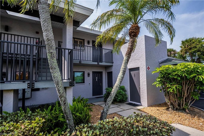 808 Cape Coral PKWY W photo 1