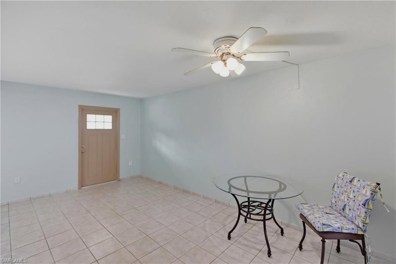 4931 Vincennes CT photo 5