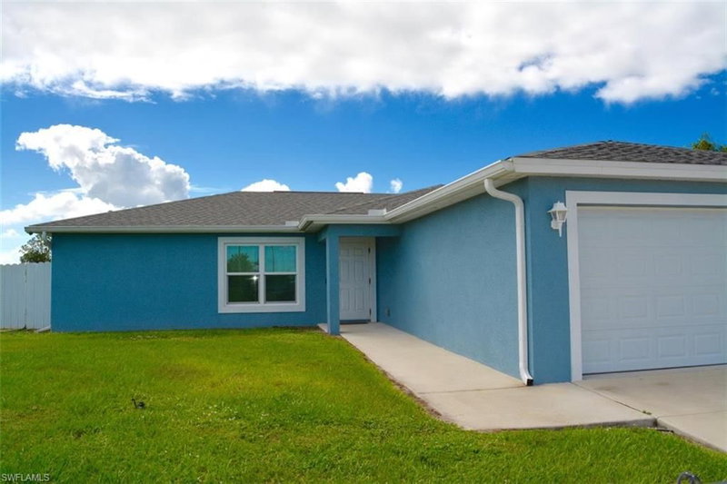 9006 Bamboo CIR photo 2