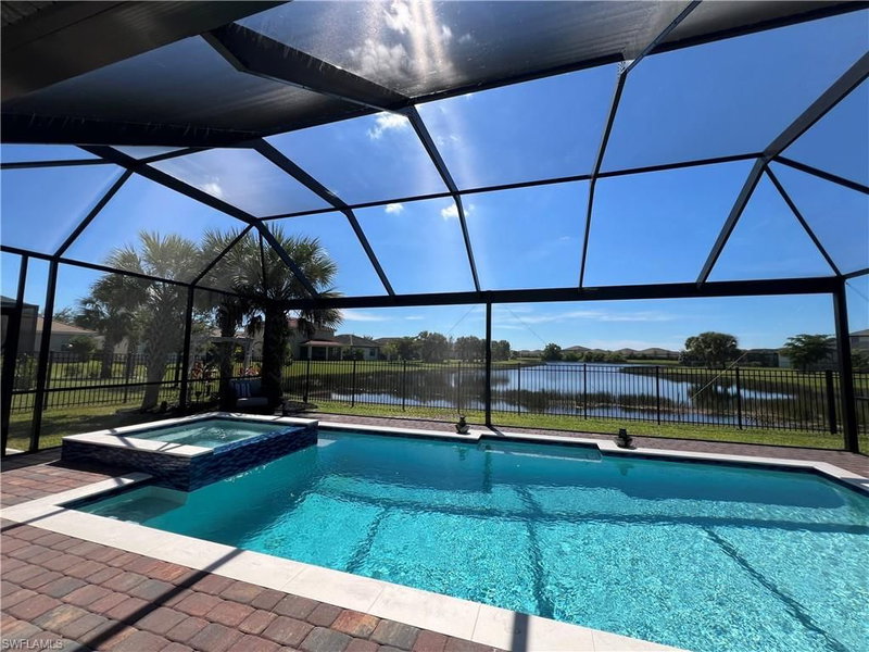 3425 Hampton BLVD photo 3