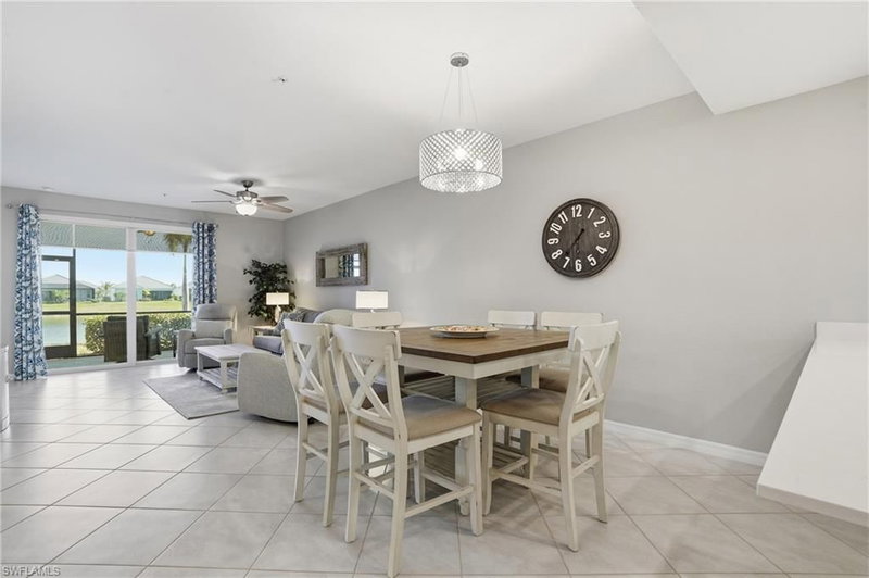14204 Heritage Landing BLVD photo 4