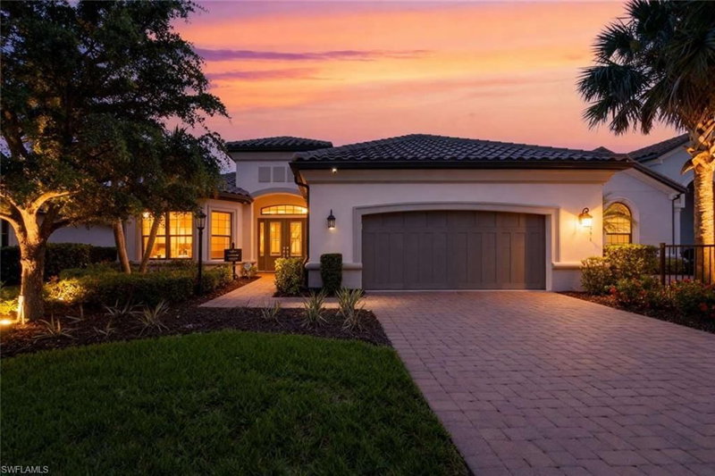 11591 Venetian Lagoon DR photo 3