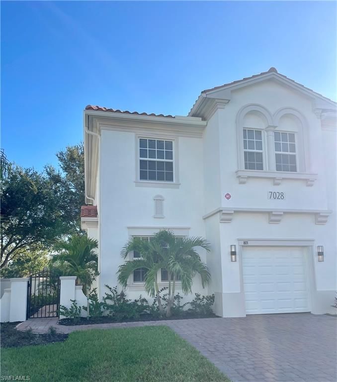 7012 Romana WAY photo 1