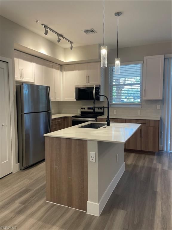 7012 Romana WAY photo 4